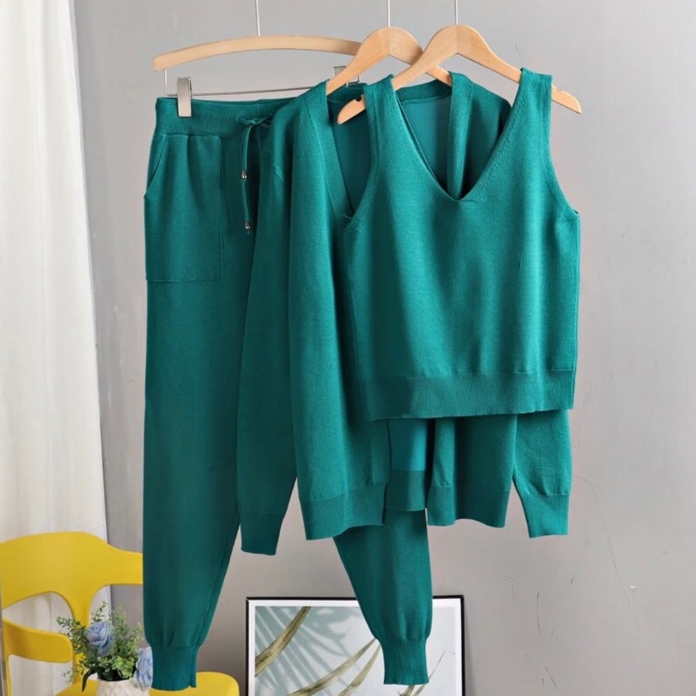 3 Piece Women Cardigan and top and pants  set brand New without tags